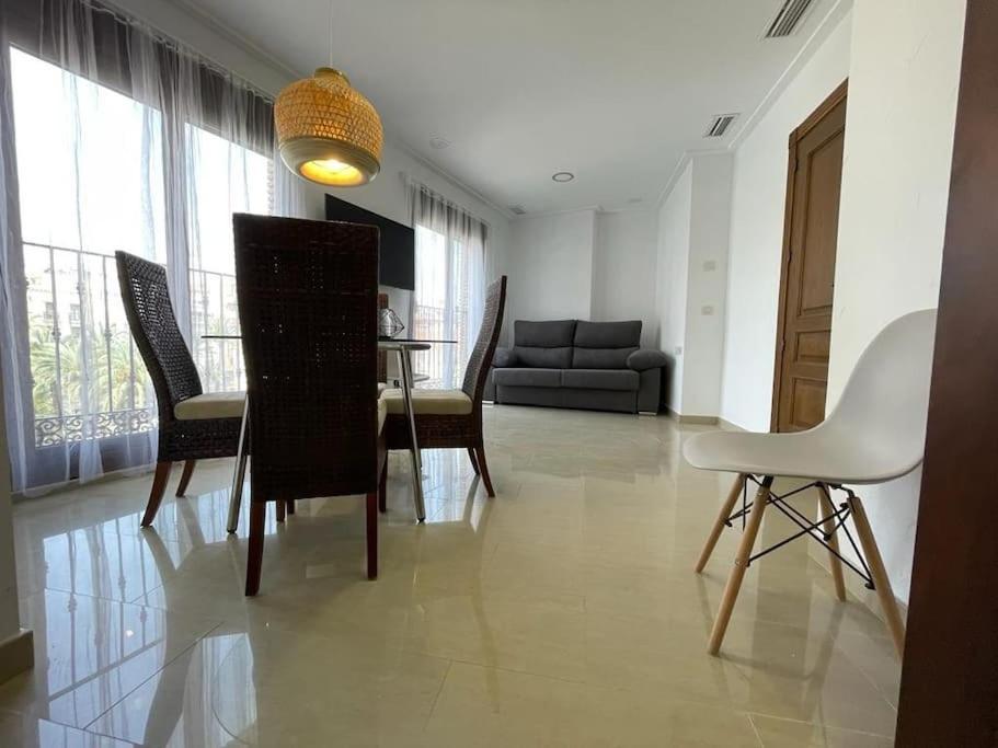 Piso Centro Elche Junto Basilica Apartment Luaran gambar