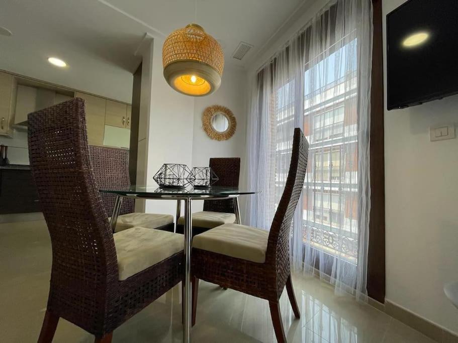 Piso Centro Elche Junto Basilica Apartment Luaran gambar